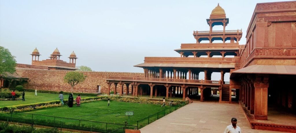 places to see in Fatehpur Sikri